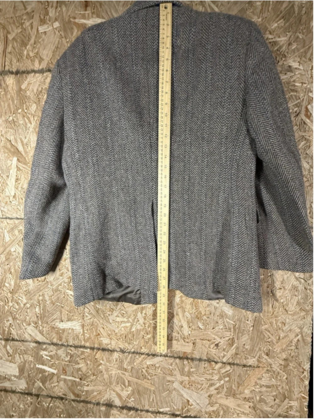 Vintage 100% Wool Herringbone Tweed Blazer 42S Academia Ivy Preppy Sport Coat